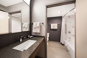 Sonesta Select San Jose Airport