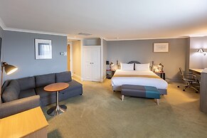 Holiday Inn London - Sutton by IHG