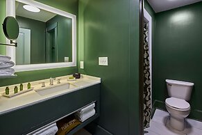 The Partridge Inn Augusta, Curio Collection by Hilton