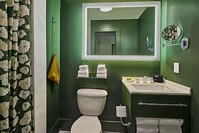 The Partridge Inn Augusta, Curio Collection by Hilton