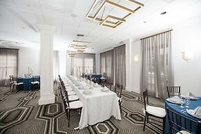 The Partridge Inn Augusta, Curio Collection by Hilton