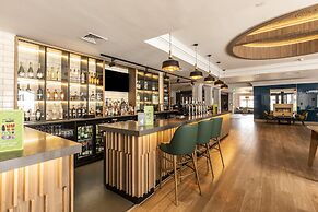 Holiday Inn Guildford by IHG