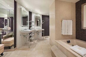 Le Centre Sheraton Montreal Hotel