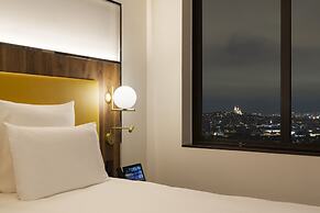 Pullman Paris Montparnasse Hotel