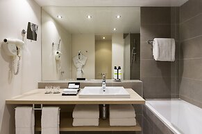 Pullman Paris Montparnasse Hotel
