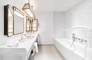 Carlton Cannes, a Regent Hotel