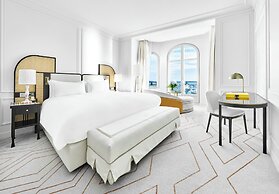 Carlton Cannes, a Regent Hotel
