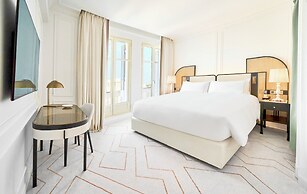 Carlton Cannes, a Regent Hotel
