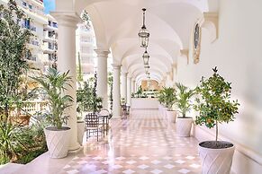 Carlton Cannes, a Regent Hotel