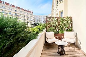 Carlton Cannes, a Regent Hotel