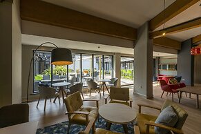 Holiday Inn Cambridge by IHG