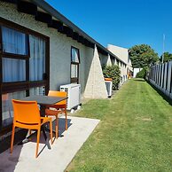 Aztec Motel