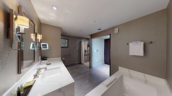 Hilton Marco Island Beach Resort and Spa