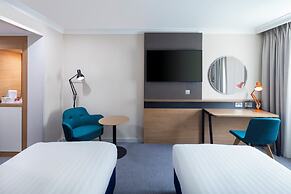 Holiday Inn Reading South M4 Jct11 by IHG