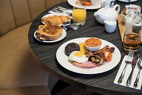 Holiday Inn Reading South M4 Jct11 by IHG