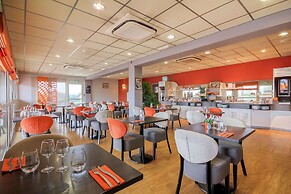 Brit Hotel Les Evens
