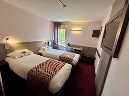 Brit Hotel Les Evens