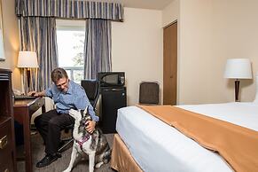 Travelodge by Wyndham Edmonton South