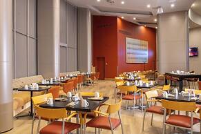 Holiday Inn Monterrey - Parque Fundidora by IHG