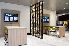 Holiday Inn Monterrey - Parque Fundidora by IHG