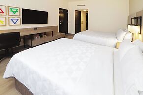 Holiday Inn Monterrey - Parque Fundidora by IHG