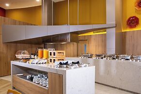 Holiday Inn Monterrey - Parque Fundidora by IHG