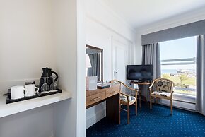 The Palace Hotel & Spa