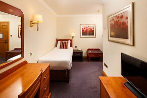 Mercure York Fairfield Manor Hotel