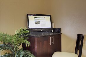 Quality Inn & Suites Des Moines Airport