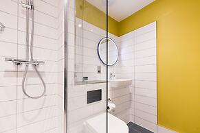 Byron Hotel London