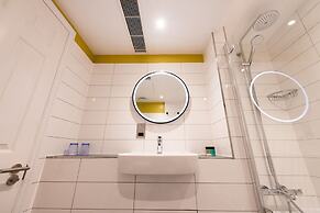 Byron Hotel London
