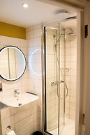 Byron Hotel London