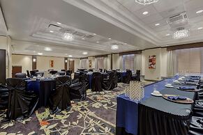 Best Western Premier Denham Inn & Suites