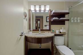 Best Western Premier Denham Inn & Suites