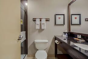 Best Western Premier Denham Inn & Suites