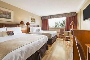 Travelodge by Wyndham Edmonton East