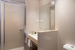 The Victoria Hotel Melbourne