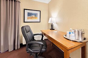 Best Western Plus Nor'wester Hotel & Conference Centre