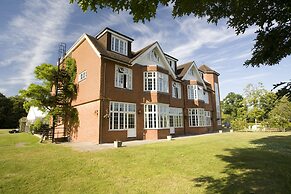 Grovefield House Hotel By Uno -FREE PARKING