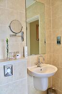 Grovefield House Hotel By Uno -FREE PARKING