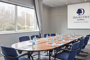 DoubleTree by Hilton London Elstree