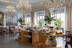 Palace Hotel