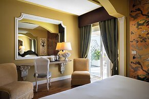 Palace Hotel