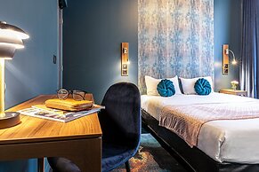 Hotel Glasgow Monceau Paris by Patrick Hayat