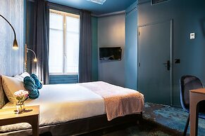 Hotel Glasgow Monceau Paris by Patrick Hayat