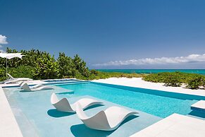 Grace Bay Club