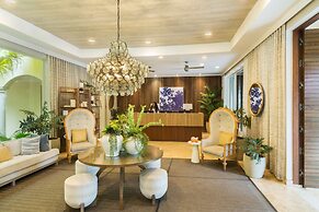 Grace Bay Club