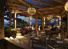 Grace Bay Club