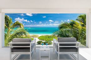 Grace Bay Club