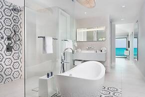 Grace Bay Club